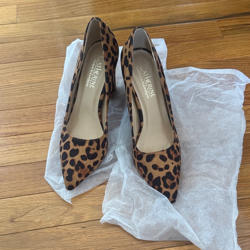 Catherine Malandrino Leopard Print Pointed Toe Heels - Brown & Black